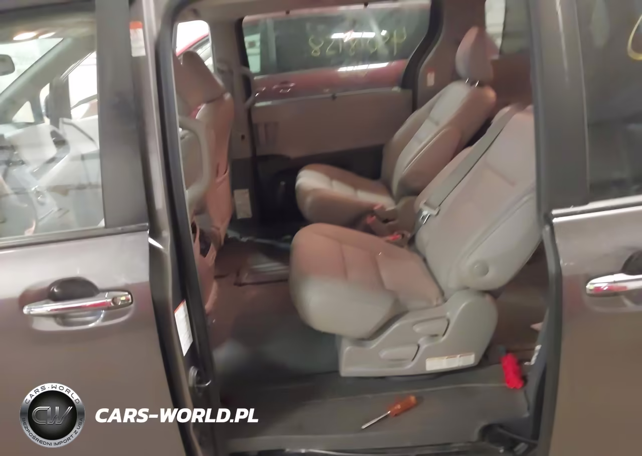 2019 Toyota Sienna Xle 8 Passenger VIN:5TDYZ3DCXKS002952 - 8