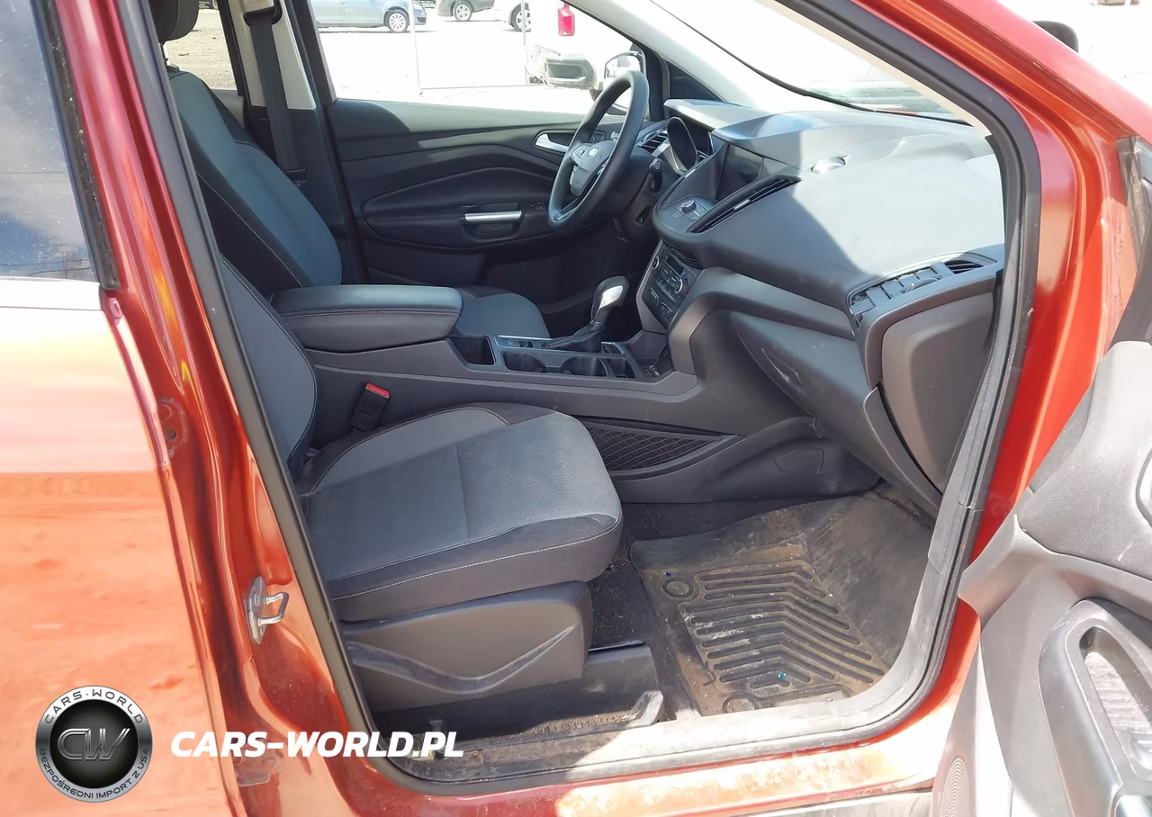 2019 Ford Escape Se VIN:1FMCU9GD4KUA45092 - 5