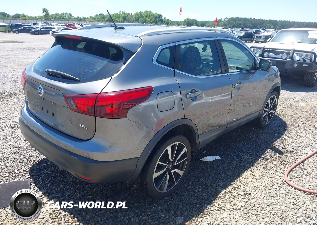 2017 Nissan Rogue Sport Sl VIN:JN1BJ1CPXHW024516 - 4