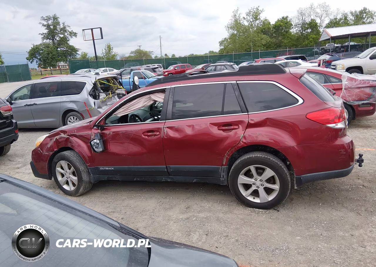 2013 Subaru Outback 2.5I Premium VIN:4S4BRBCCXD3283782 - 14
