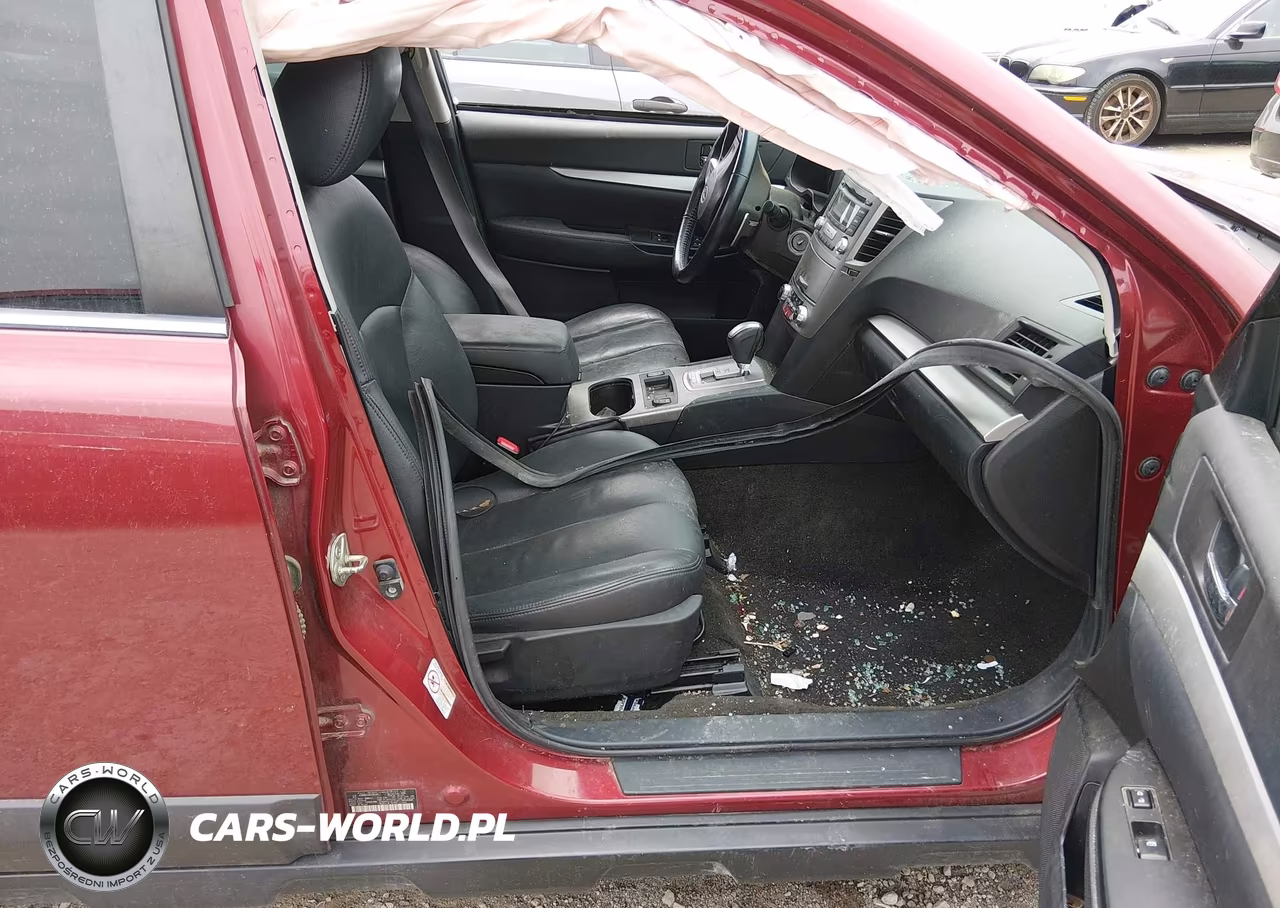 2013 Subaru Outback 2.5I Premium VIN:4S4BRBCCXD3283782 - 5