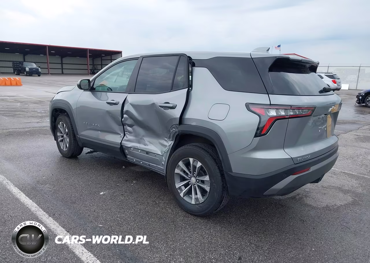 2026 Chevrolet Equinox Fwd Lt VIN:3GNAXHEG5TL182068 - 3