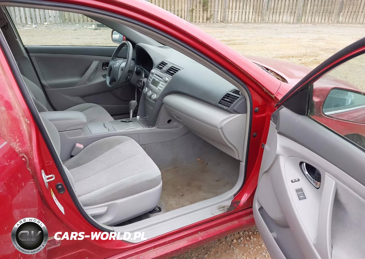 2010 Toyota Camry Le VIN:4T1BF3EK1AU581016 - 5