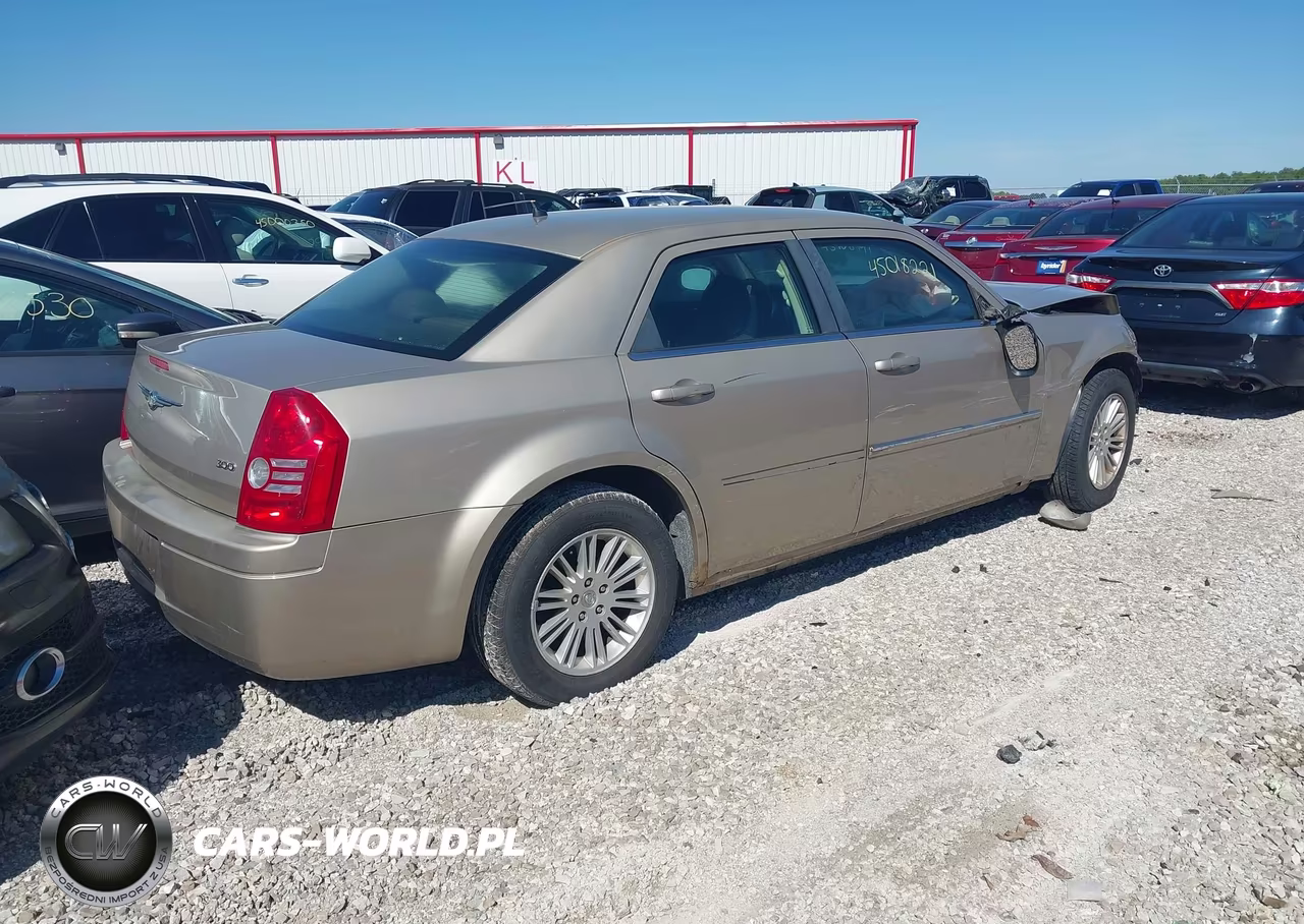 2008 Chrysler 300 Lx VIN:2C3LA43R68H256151 - 4