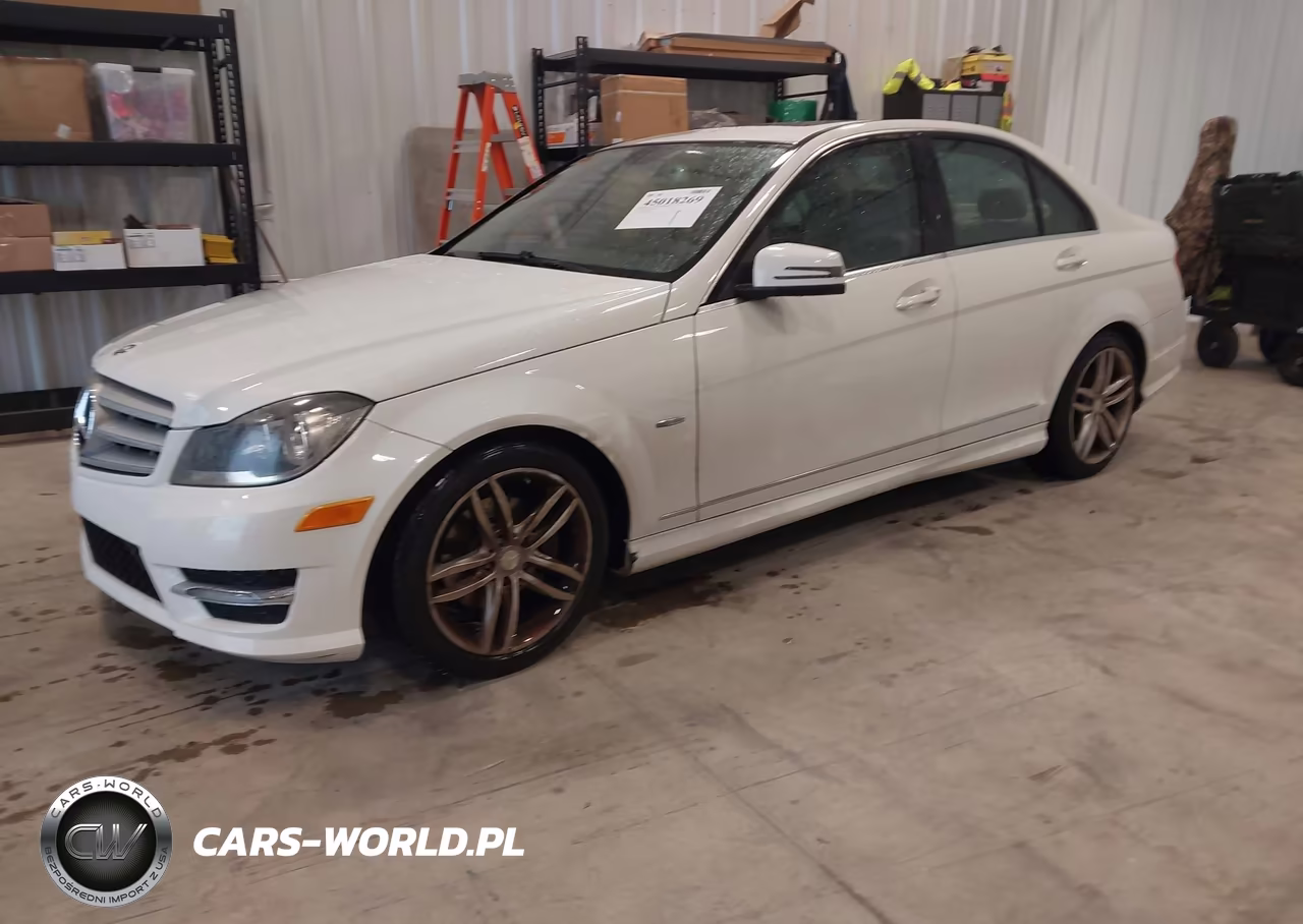 2012 Mercedes-Benz C 250 Sport VIN:WDDGF4HB3CA611977 - 2