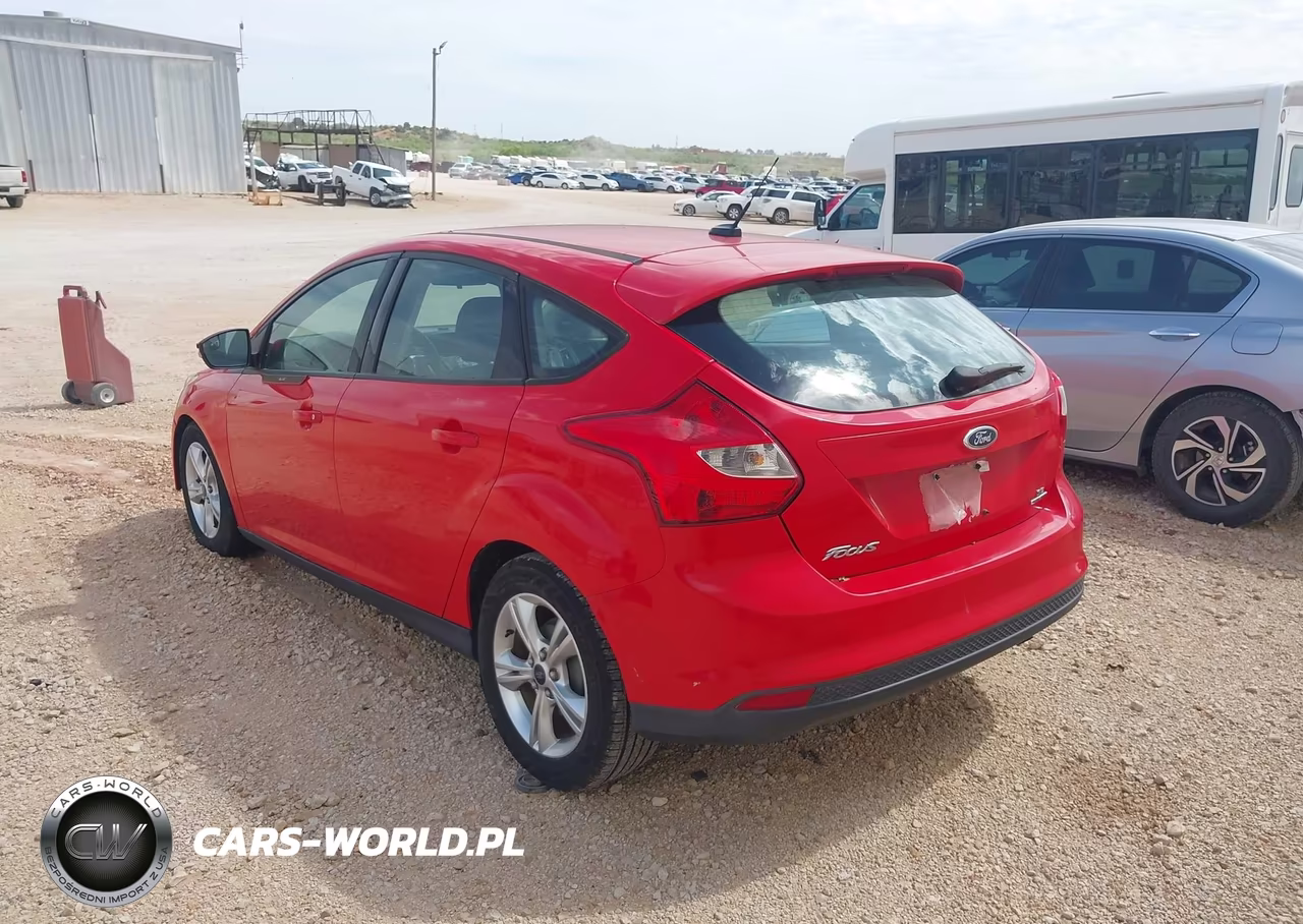 2014 Ford Focus Se VIN:1FADP3K20EL322985 - 3