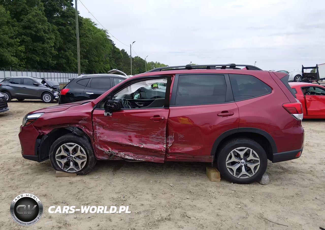 2019 Subaru Forester Premium VIN:JF2SKAGC0KH561278 - 15