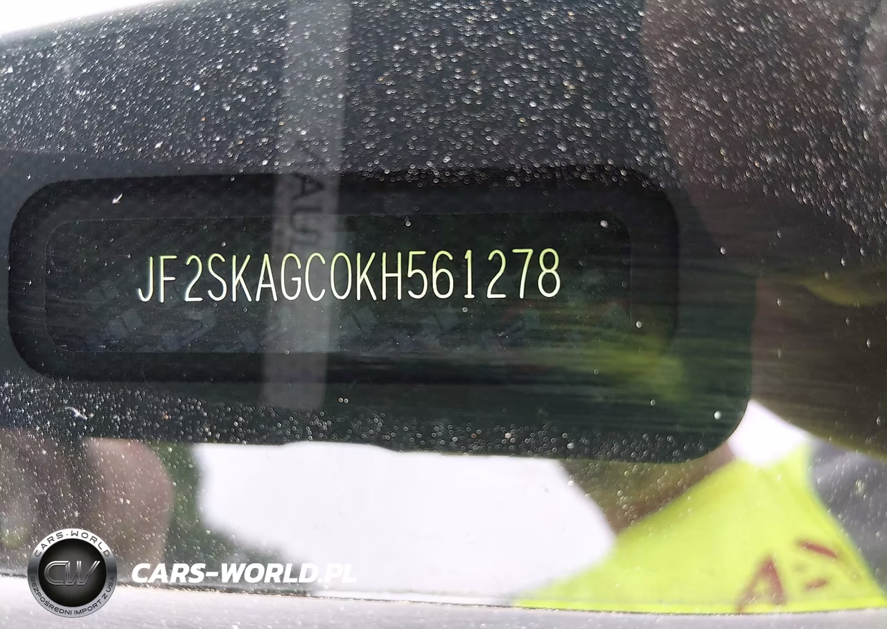 2019 Subaru Forester Premium VIN:JF2SKAGC0KH561278 - 18