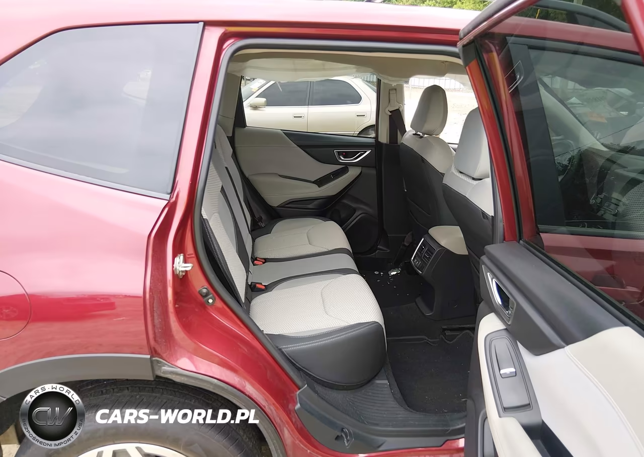 2019 Subaru Forester Premium VIN:JF2SKAGC0KH561278 - 8