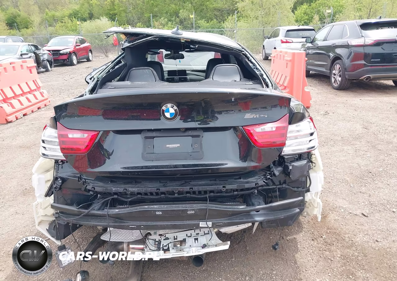 2017 BMW M4 VIN:WBS3R9C31HA014064 - 17