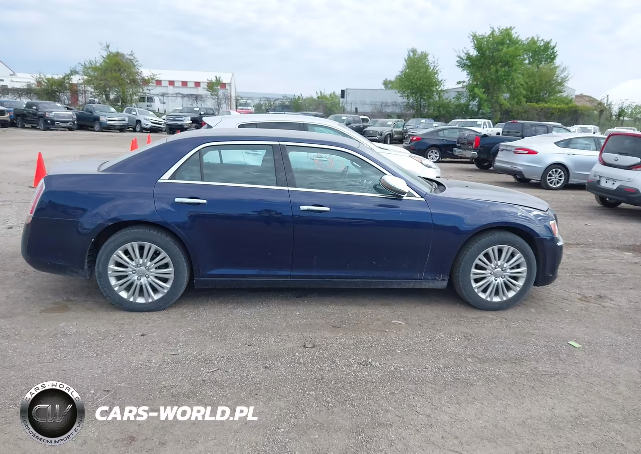 2014 Chrysler 300C Awd VIN:2C3CCAKG4EH201766 - 13