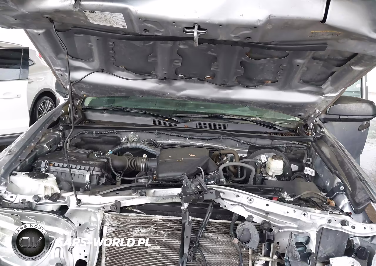 2020 Toyota Tacoma Sr VIN:3TYRX5GN0LT002399 - 10