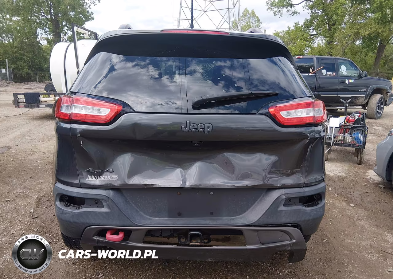 2015 Jeep Cherokee Trailhawk VIN:1C4PJMBS8FW596028 - 17