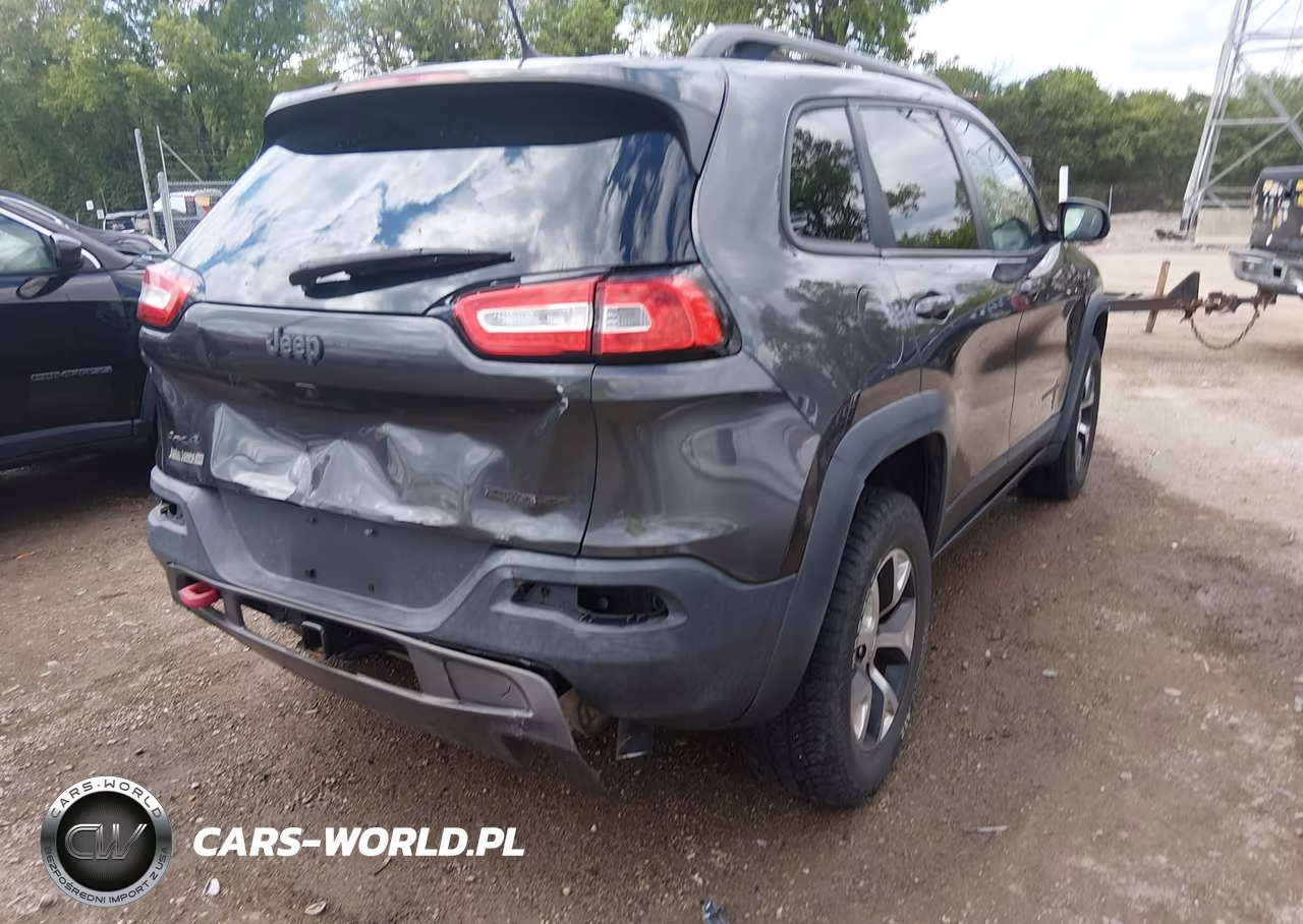 2015 Jeep Cherokee Trailhawk VIN:1C4PJMBS8FW596028 - 4