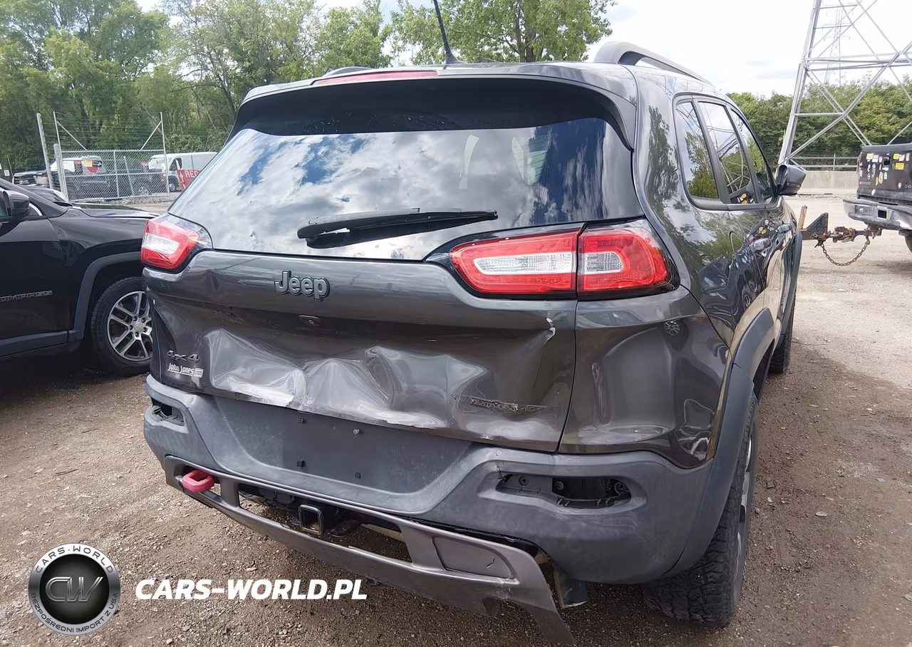 2015 Jeep Cherokee Trailhawk VIN:1C4PJMBS8FW596028 - 6