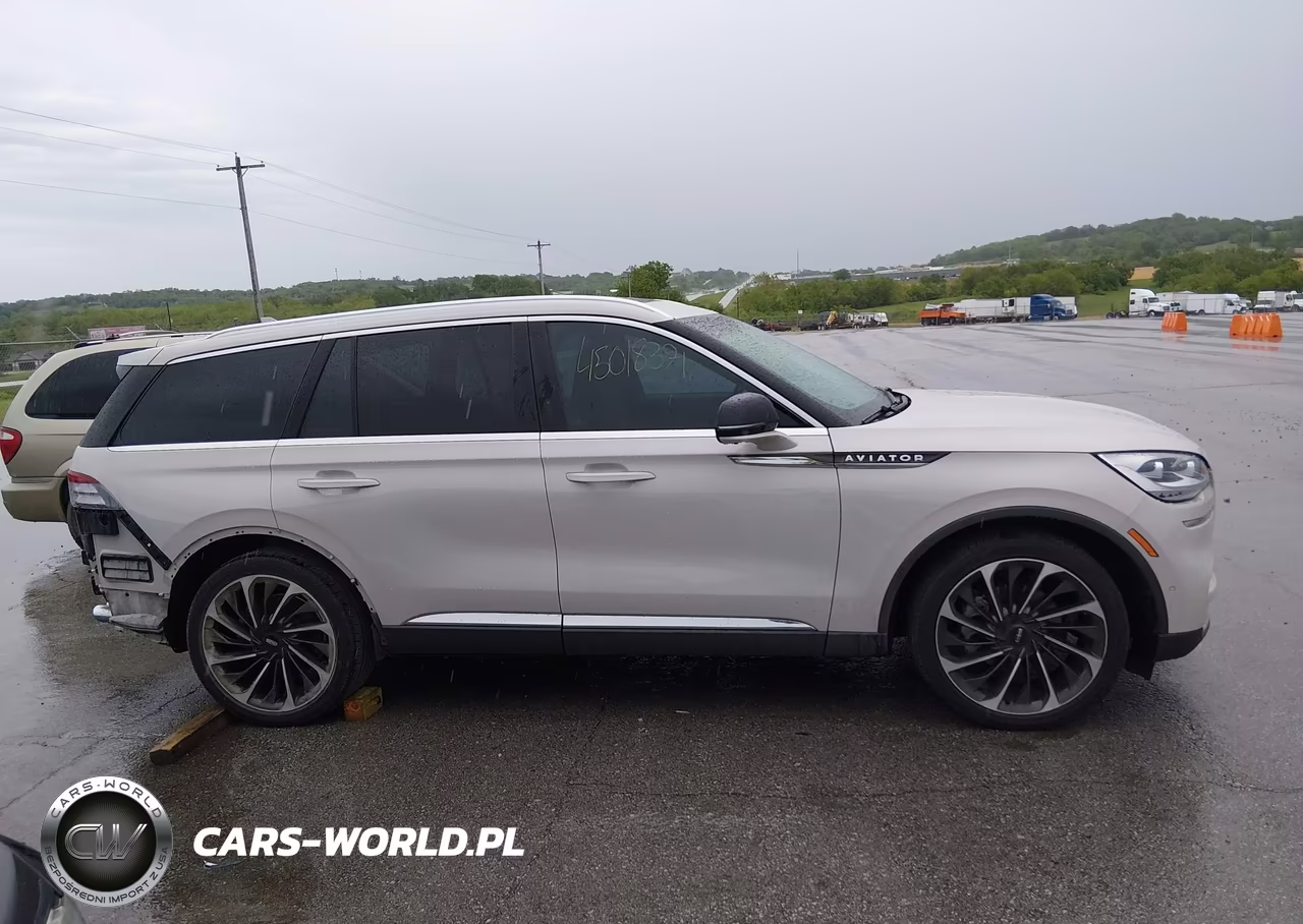 2020 Lincoln Aviator Reserve VIN:5LM5J7XC2LGL26978 - 13