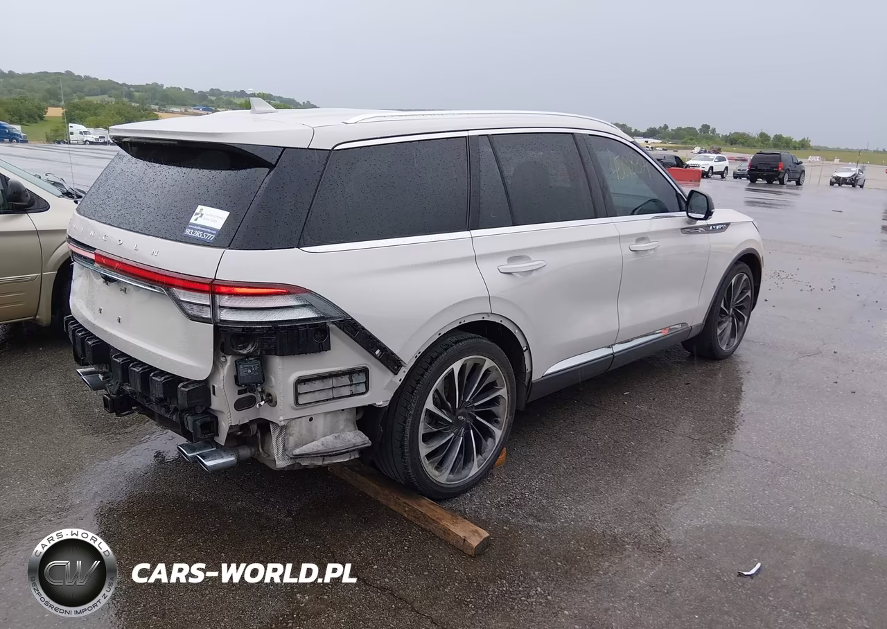 2020 Lincoln Aviator Reserve VIN:5LM5J7XC2LGL26978 - 4
