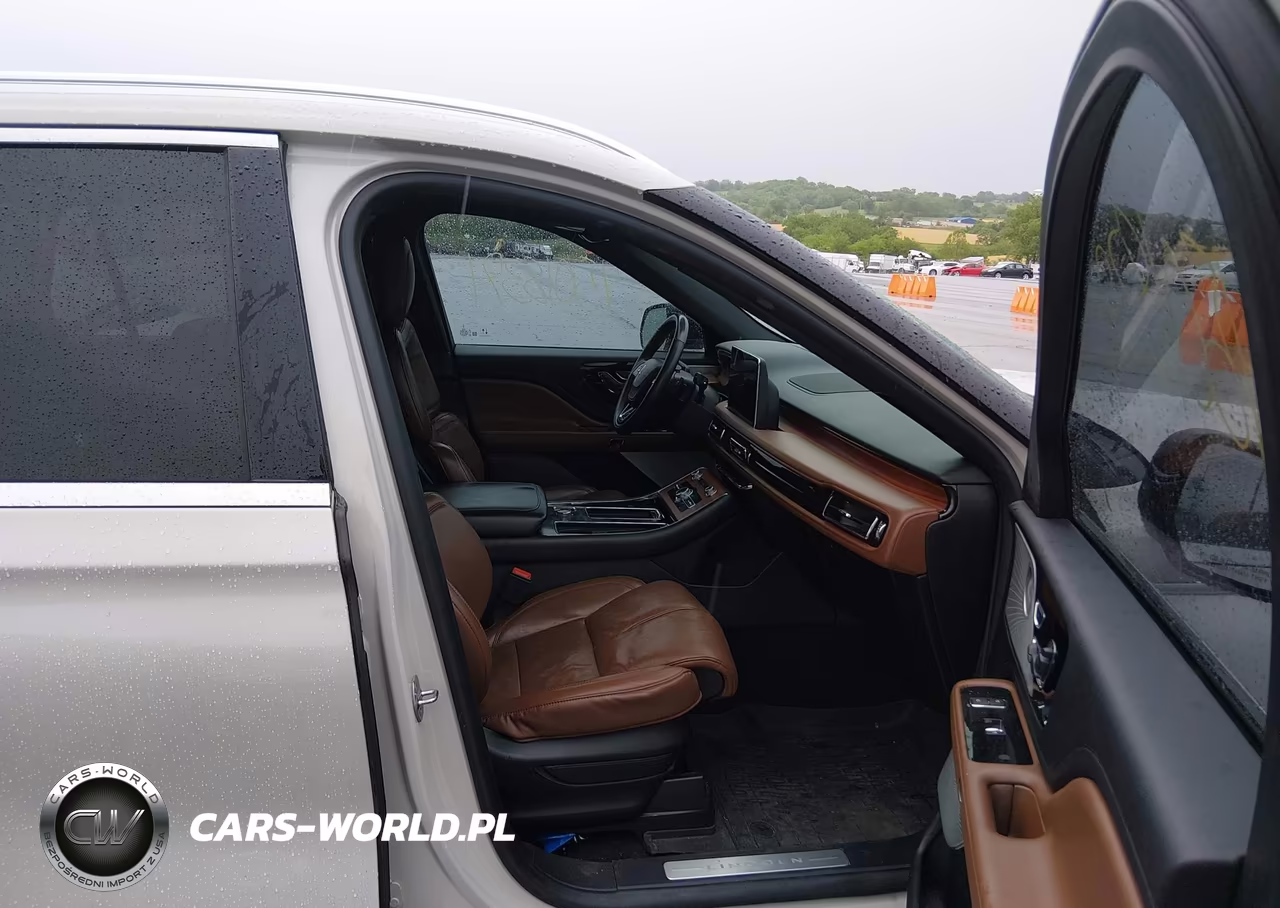 2020 Lincoln Aviator Reserve VIN:5LM5J7XC2LGL26978 - 5
