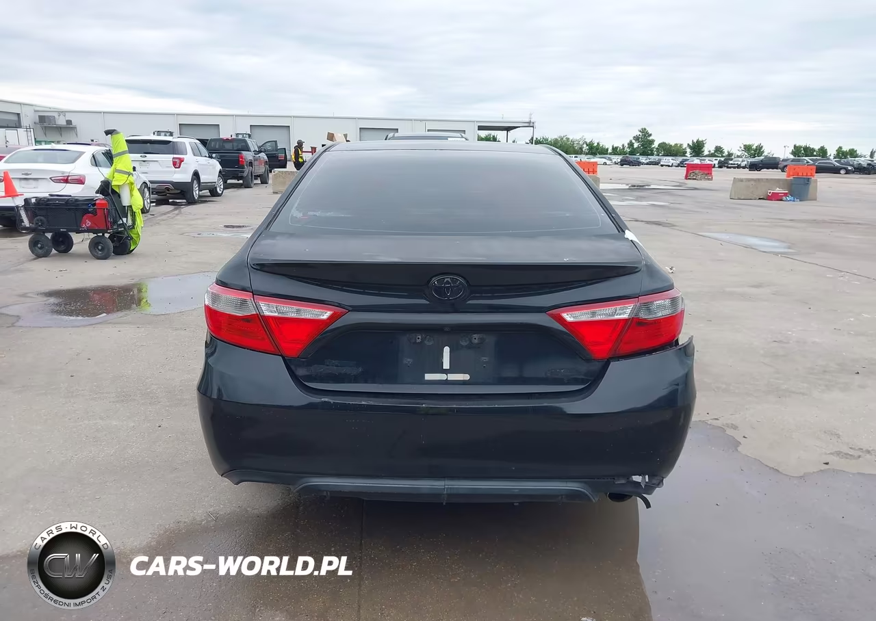 2016 Toyota Camry Se VIN:4T1BF1FK1GU157329 - 16