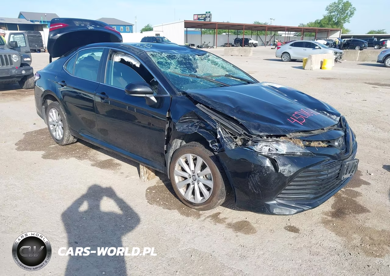 2019 Toyota Camry Le VIN:4T1B11HK5KU852739 - 6