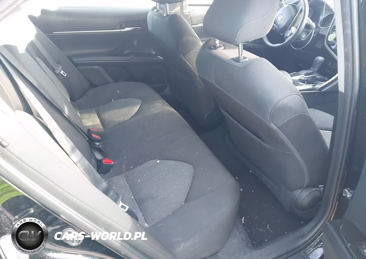 2019 Toyota Camry Le VIN:4T1B11HK5KU852739 - 8