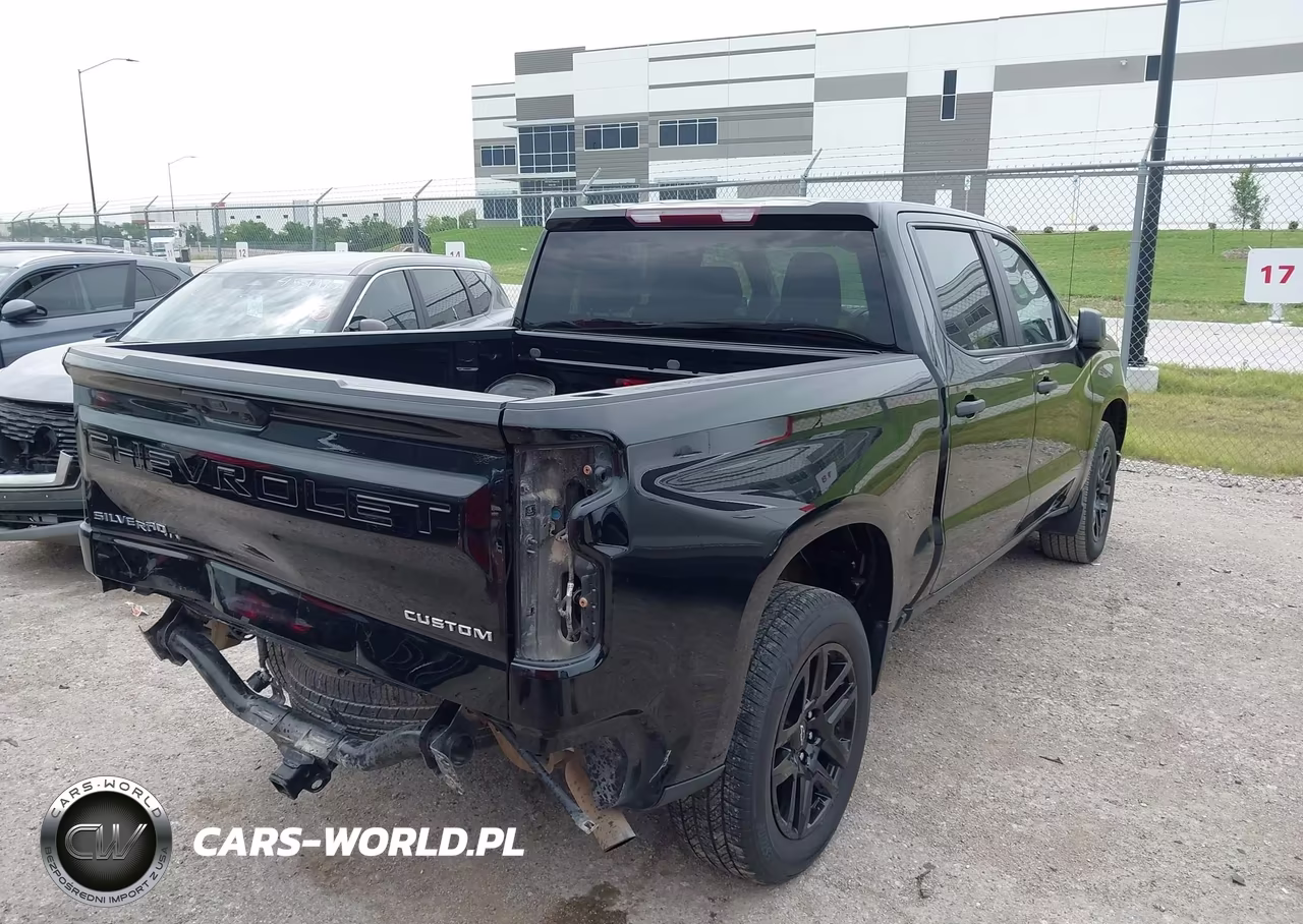 2022 Chevrolet Silverado 1500 2Wd Short Bed Custom VIN:3GCPABEK4NG581474 - 4