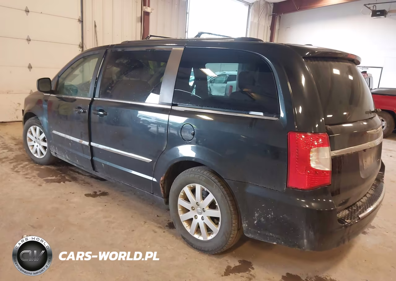 2013 Chrysler Town & Country Touring VIN:2C4RC1BG9DR653324 - 3