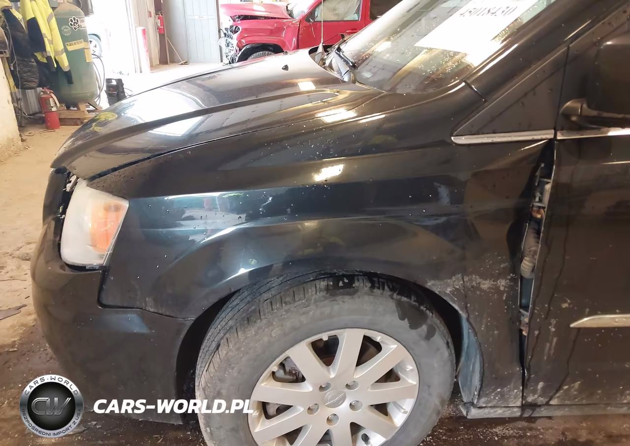 2013 Chrysler Town & Country Touring VIN:2C4RC1BG9DR653324 - 6
