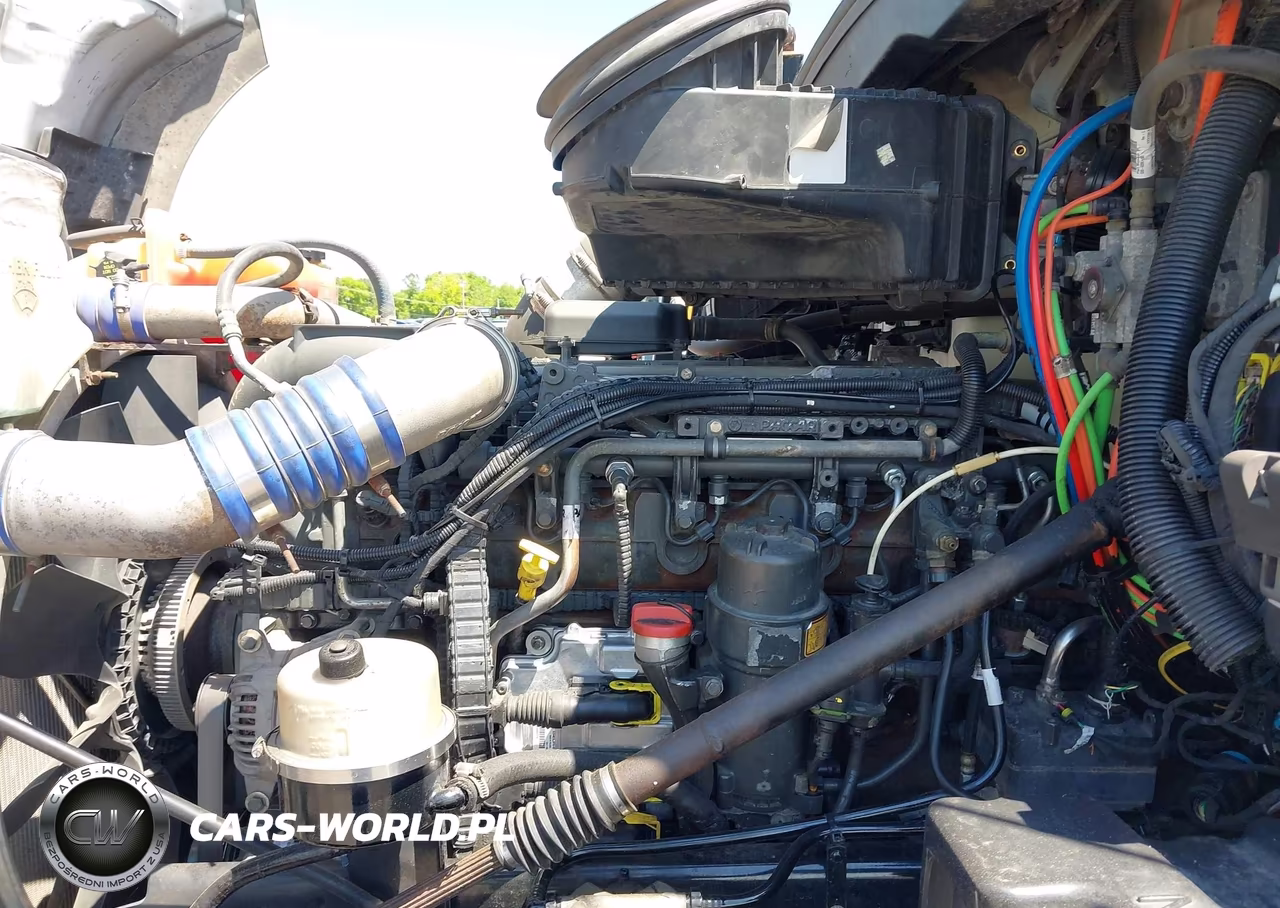2018 Kenworth T680 VIN:1XKYDP9X4JJ195679 - 10