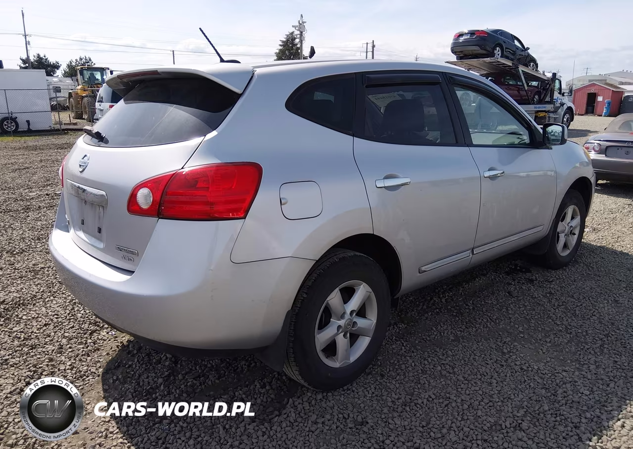 2013 Nissan Rogue S VIN:JN8AS5MV2DW132587 - 4