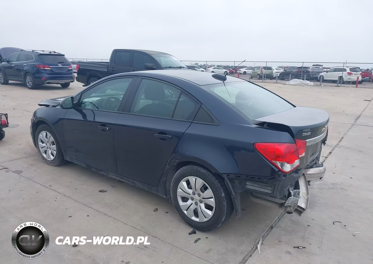 2015 Chevrolet Cruze Ls Auto VIN:1G1PA5SH4F7215465 - 3