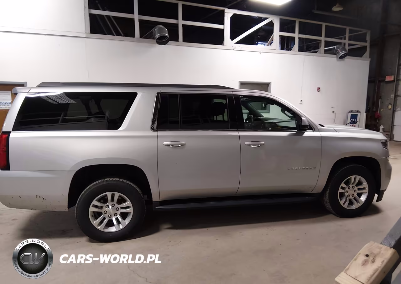 2018 Chevrolet Suburban Ls VIN:1GNSKGEC7JR346498 - 13