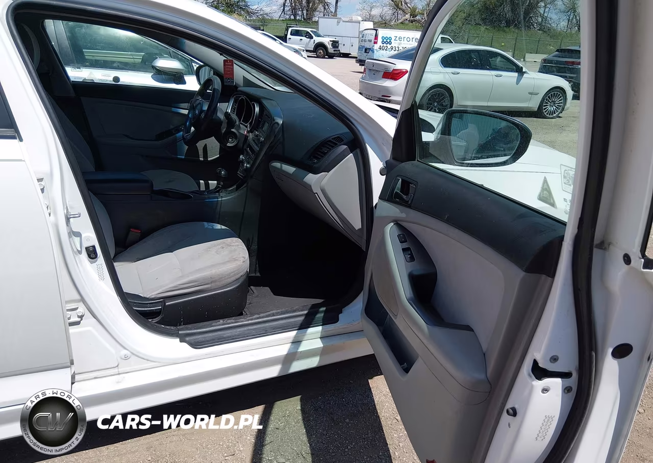2015 Kia Optima Lx VIN:KNAGM4A70F5647934 - 5