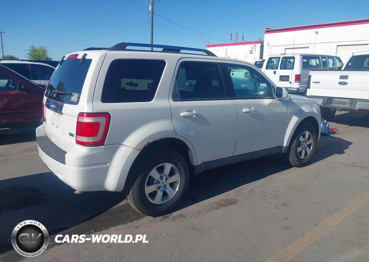 2010 Ford Escape Limited VIN:1FMCU9EG8AKB89722 - 4