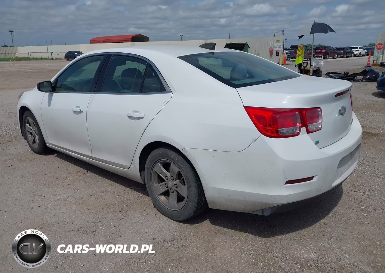 2015 Chevrolet Malibu Ls VIN:1G11B5SL7FF310826 - 3