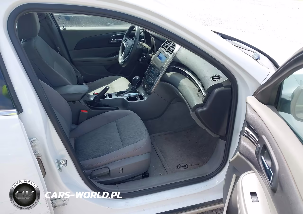 2015 Chevrolet Malibu Ls VIN:1G11B5SL7FF310826 - 5