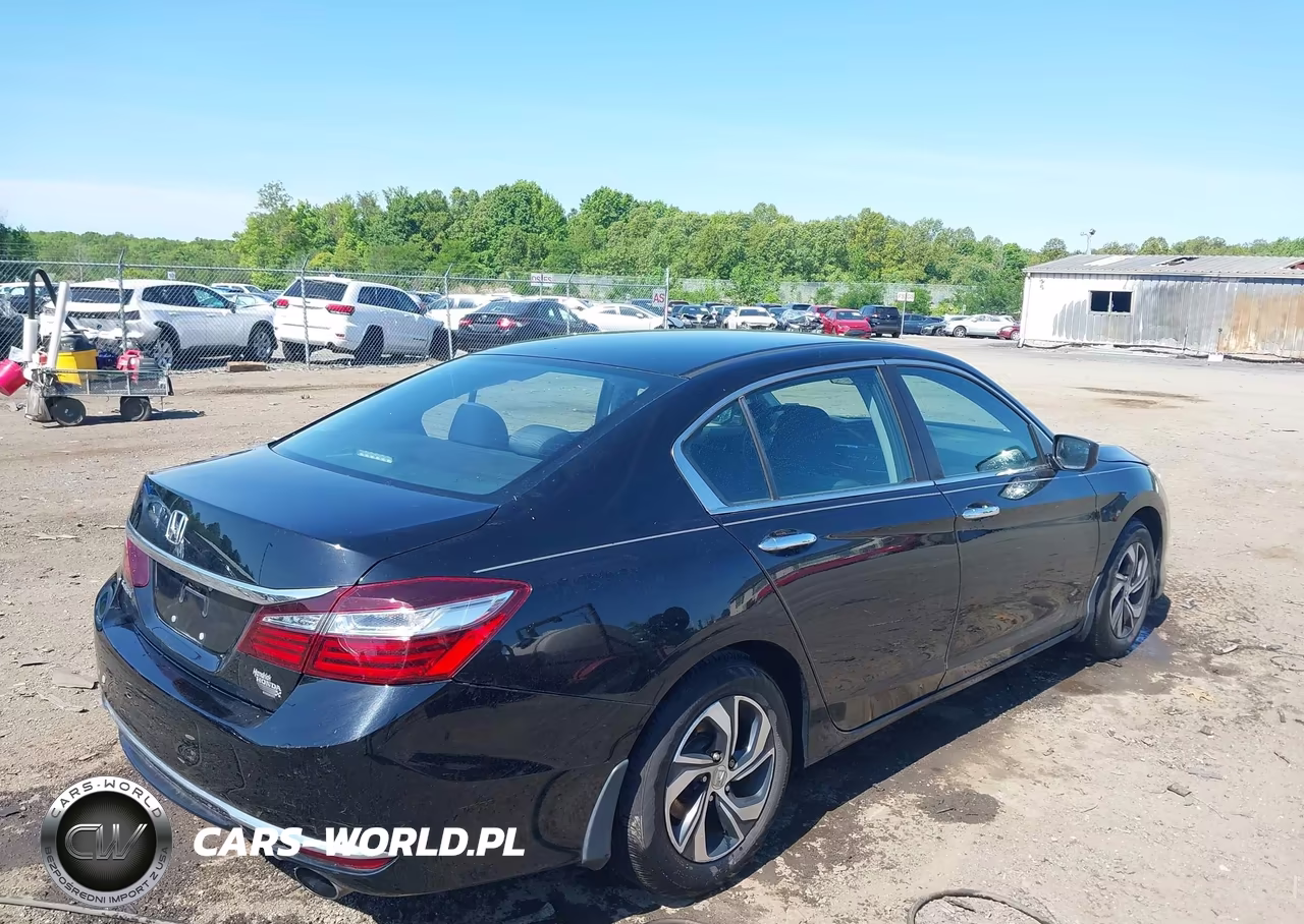 2017 Honda Accord Lx VIN:1HGCR2F31HA079346 - 4