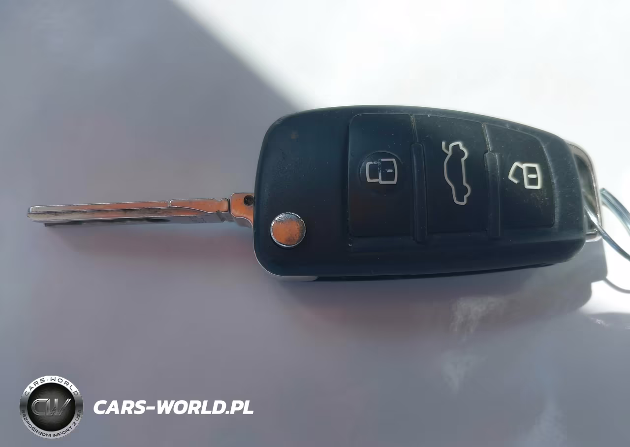 2017 Audi A3 2.0T Premium VIN:WAUAUGFF2H1034974 - 11