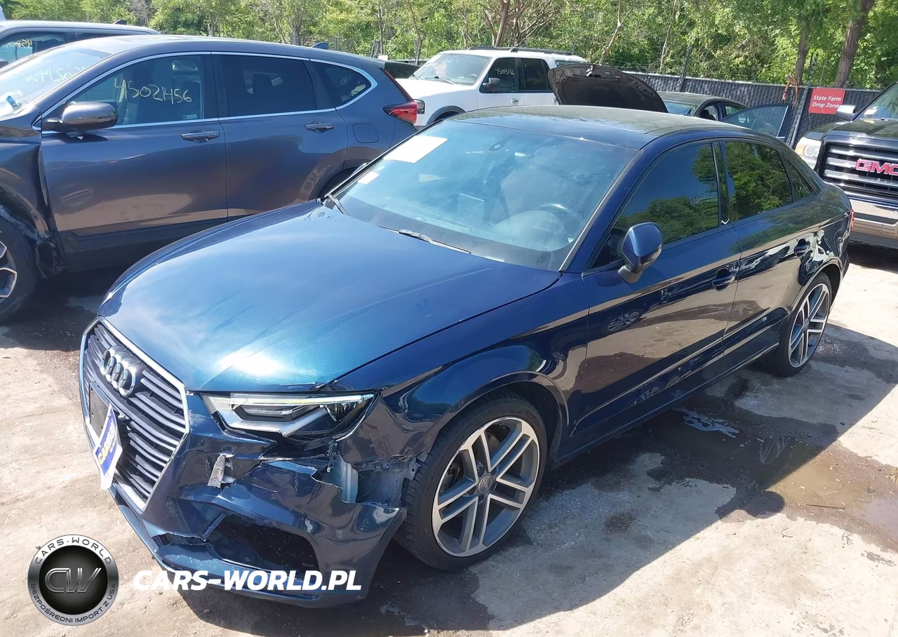 2017 Audi A3 2.0T Premium VIN:WAUAUGFF2H1034974 - 2