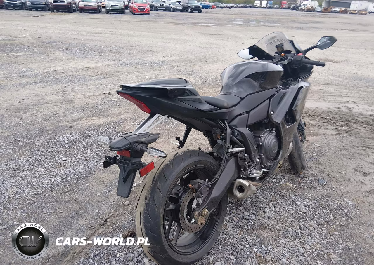 2026 Yamaha Yzfr7 VIN:JYARM60E5TA001309 - 4