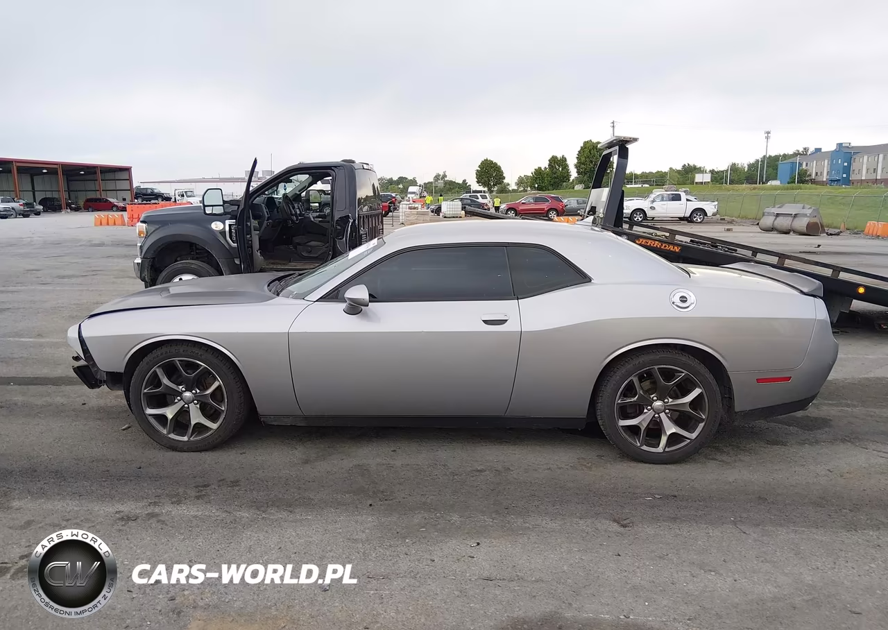 2015 Dodge Challenger Sxt VIN:2C3CDZAG7FH737206 - 15