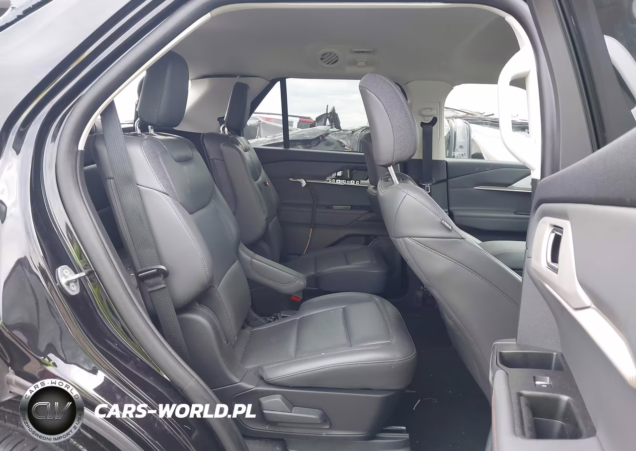2025 Ford Explorer Active VIN:1FMUK7DH0SGC67648 - 8
