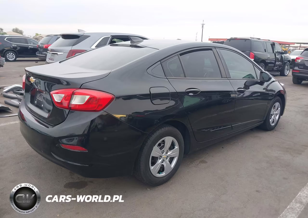 2018 Chevrolet Cruze Ls Auto VIN:1G1BC5SM8J7211879 - 4