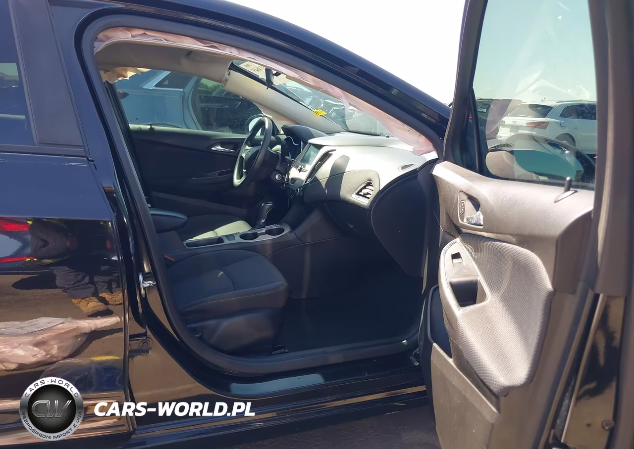 2018 Chevrolet Cruze Ls Auto VIN:1G1BC5SM8J7211879 - 5
