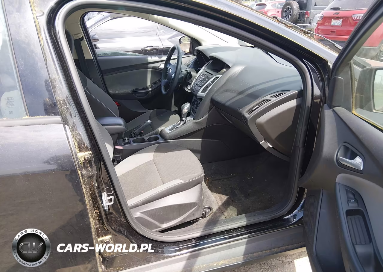 2013 Ford Focus Se VIN:1FADP3K20DL277321 - 5
