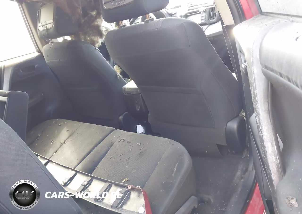 2017 Toyota Rav4 Le VIN:JTMZFREVXHJ107108 - 8