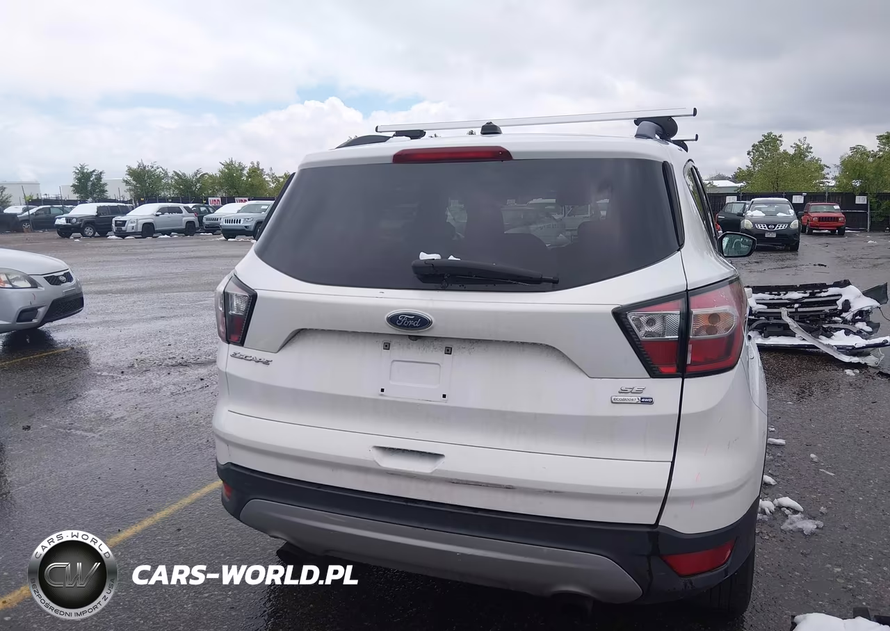 2018 Ford Escape Se VIN:1FMCU9GD4JUA74171 - 17