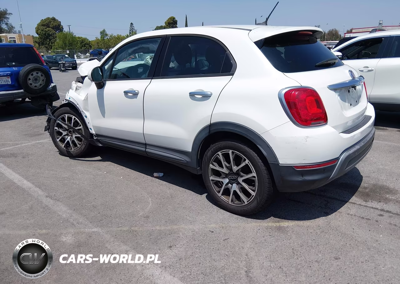 2016 Fiat 500X Trekking Plus VIN:ZFBCFYET7GP339579 - 3