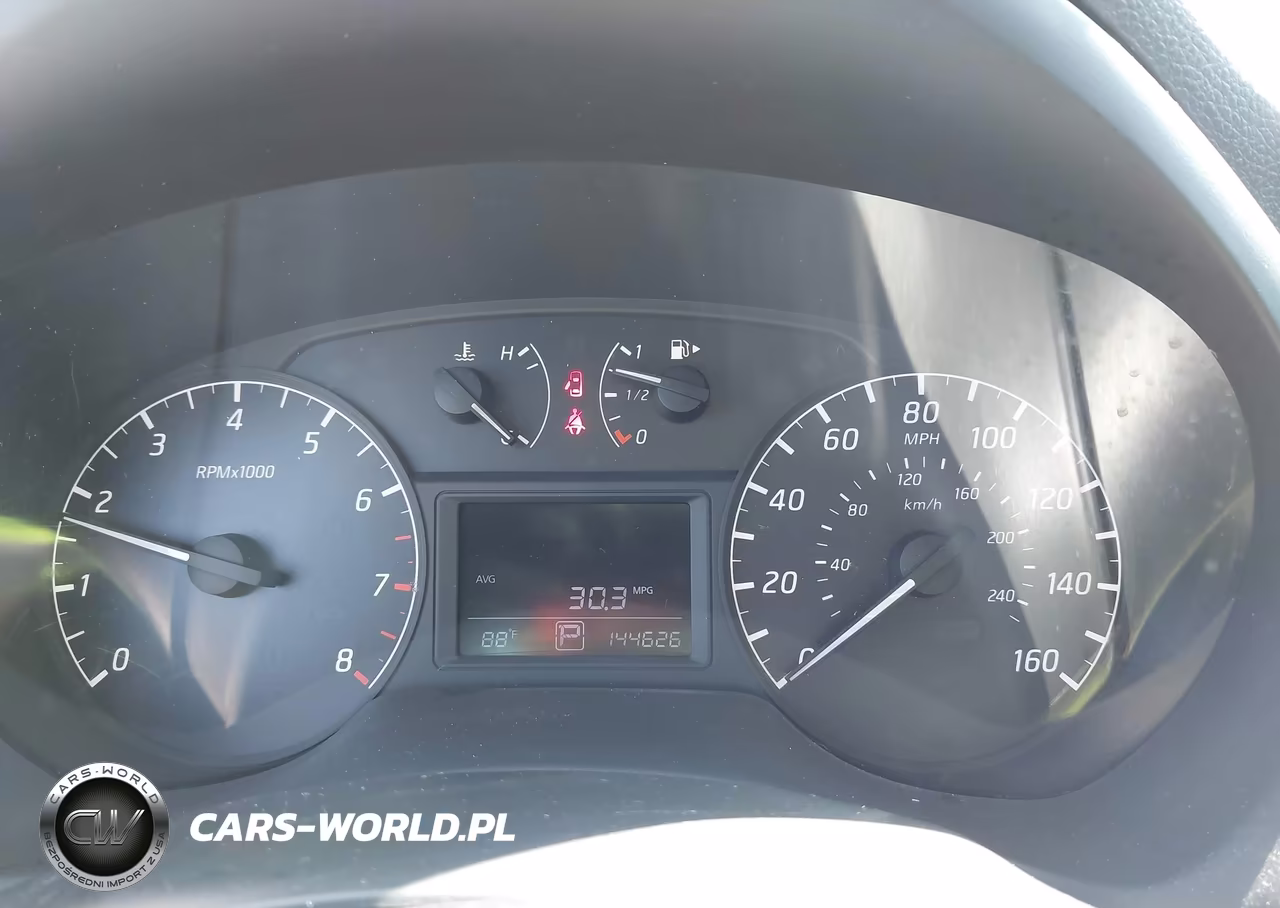 2014 Nissan Sentra S VIN:3N1AB7AP3EL688074 - 7