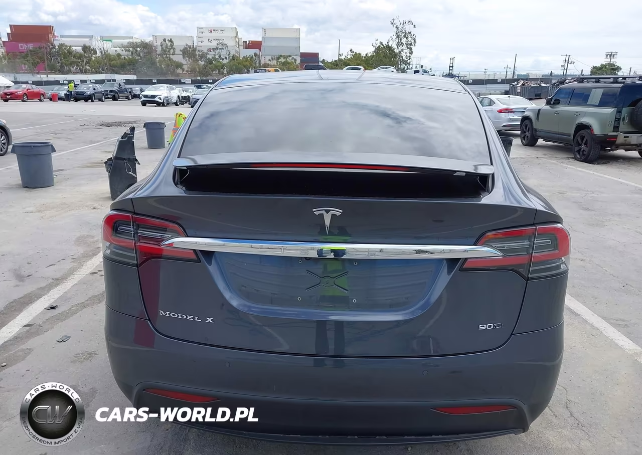 2017 Tesla Model X 100D-75D-90D VIN:5YJXCBE25HF037991 - 16
